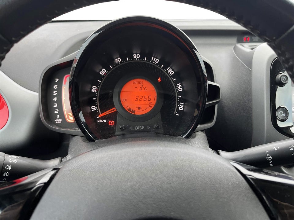 Toyota Aygo 1,0 VVT-i x-press 5d