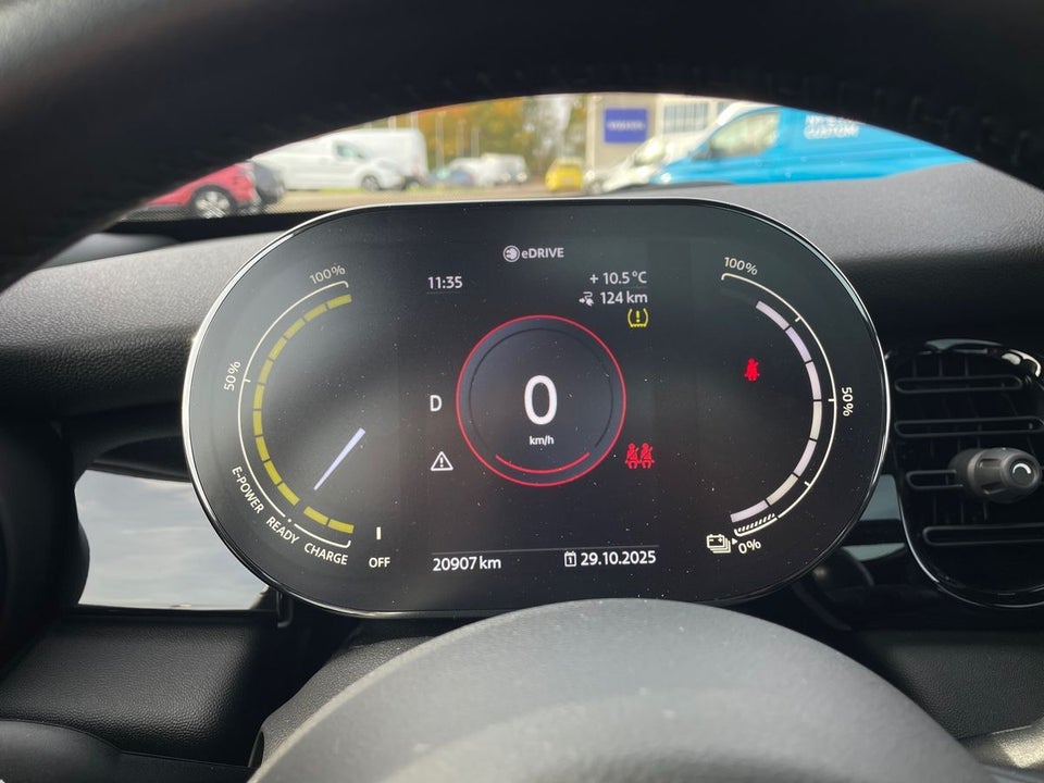 MINI Cooper SE Essential 3d