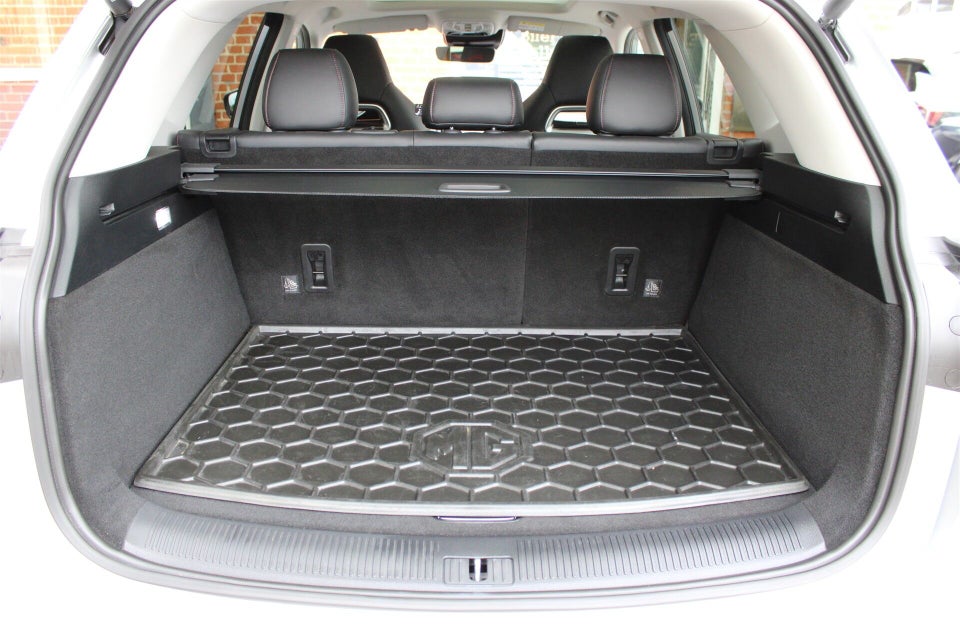 MG EHS 1,5 PHEV Luxury 5d
