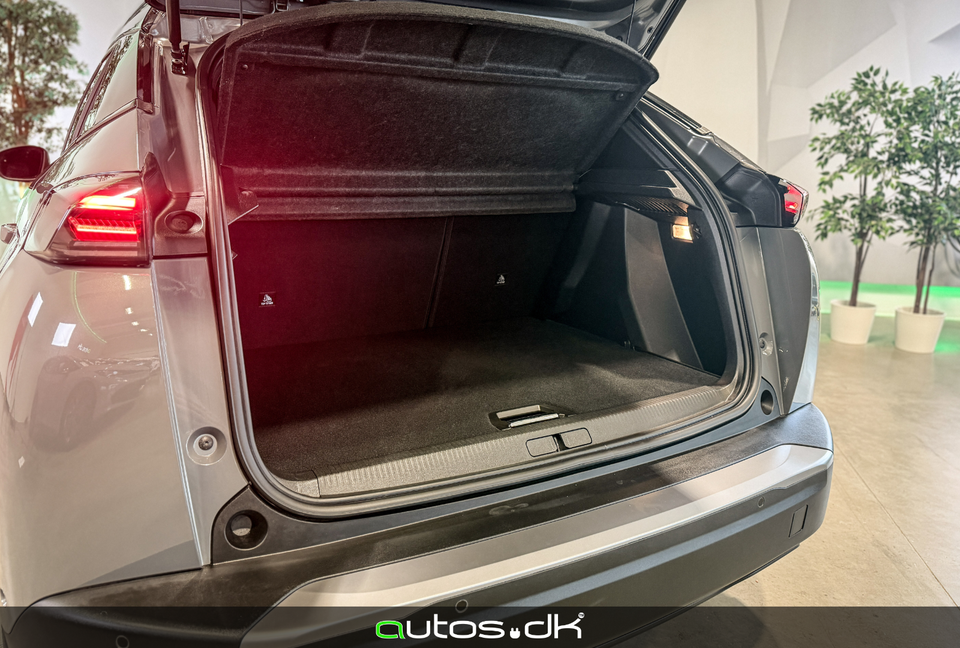 Peugeot e-2008 54 GT 5d