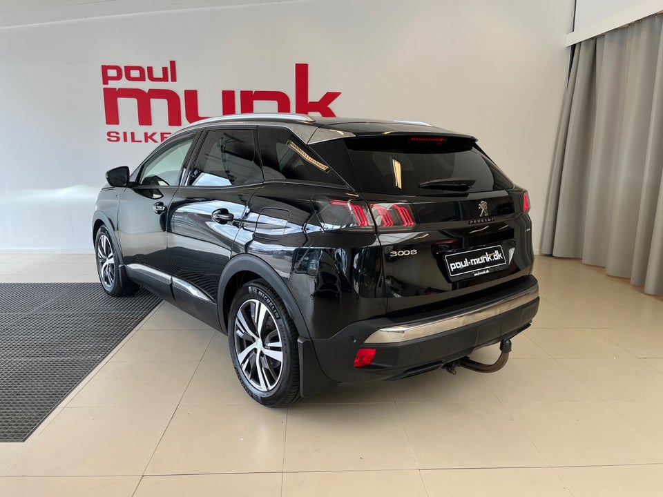 Peugeot 3008 1,6 Hybrid First Selection EAT8 5d
