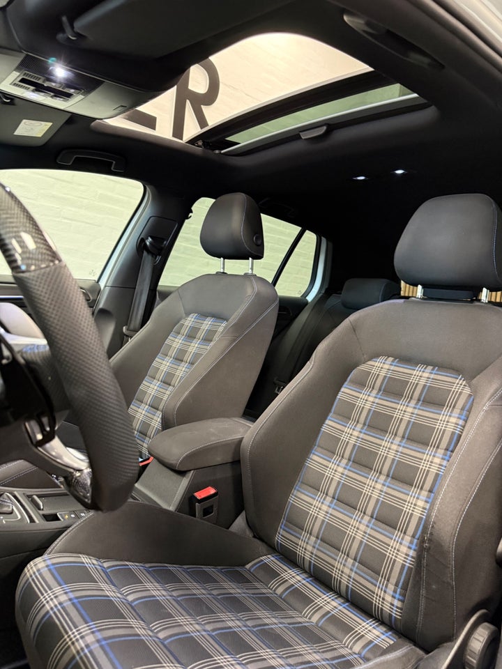 VW Golf VII 1,4 GTE DSG 5d