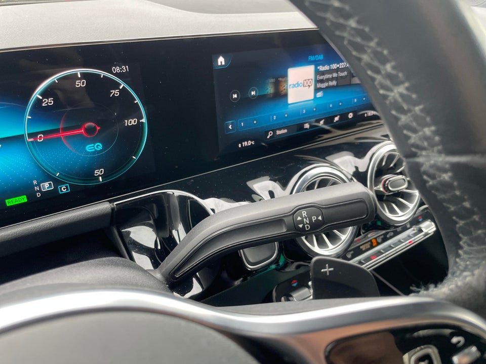 Mercedes EQA250 Sport 5d