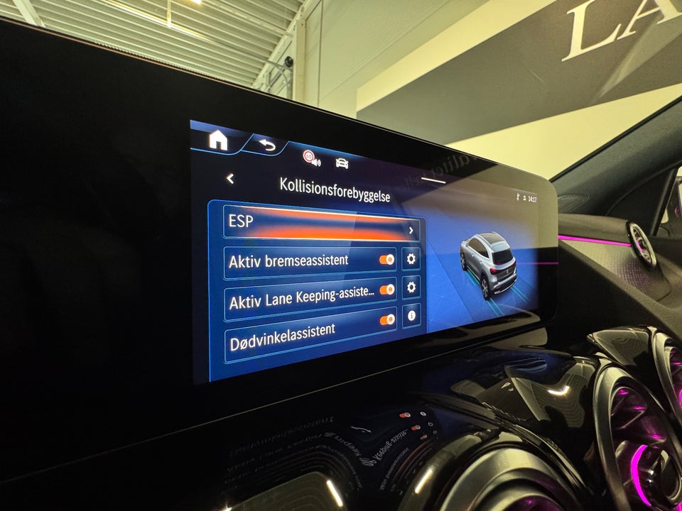 Mercedes EQA300 Progressive 4Matic 5d