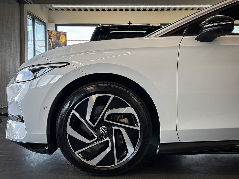 VW ID.7 86 Style S Tourer 5d