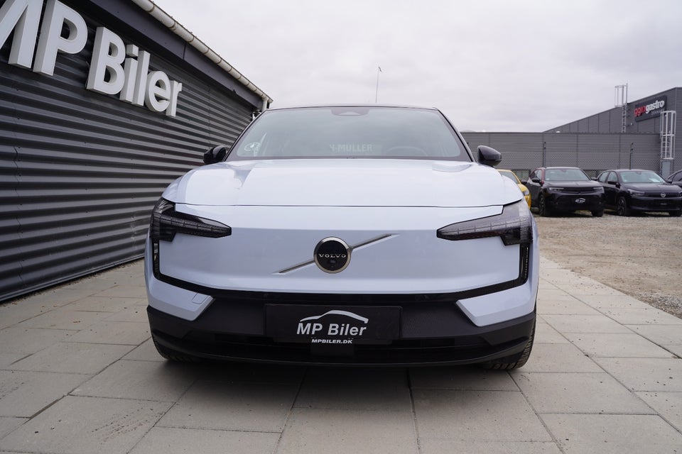 Volvo EX30 Extended Range Ultra 5d