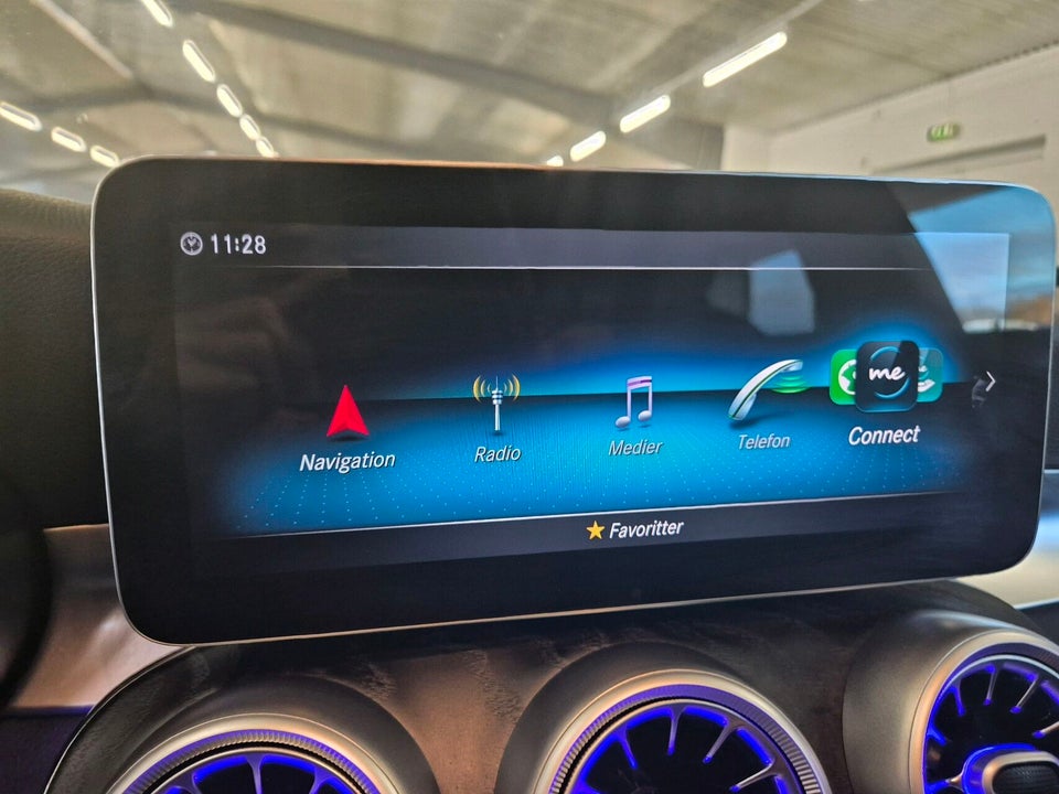 Mercedes C300 de 2,0 AMG Line stc. aut. 5d