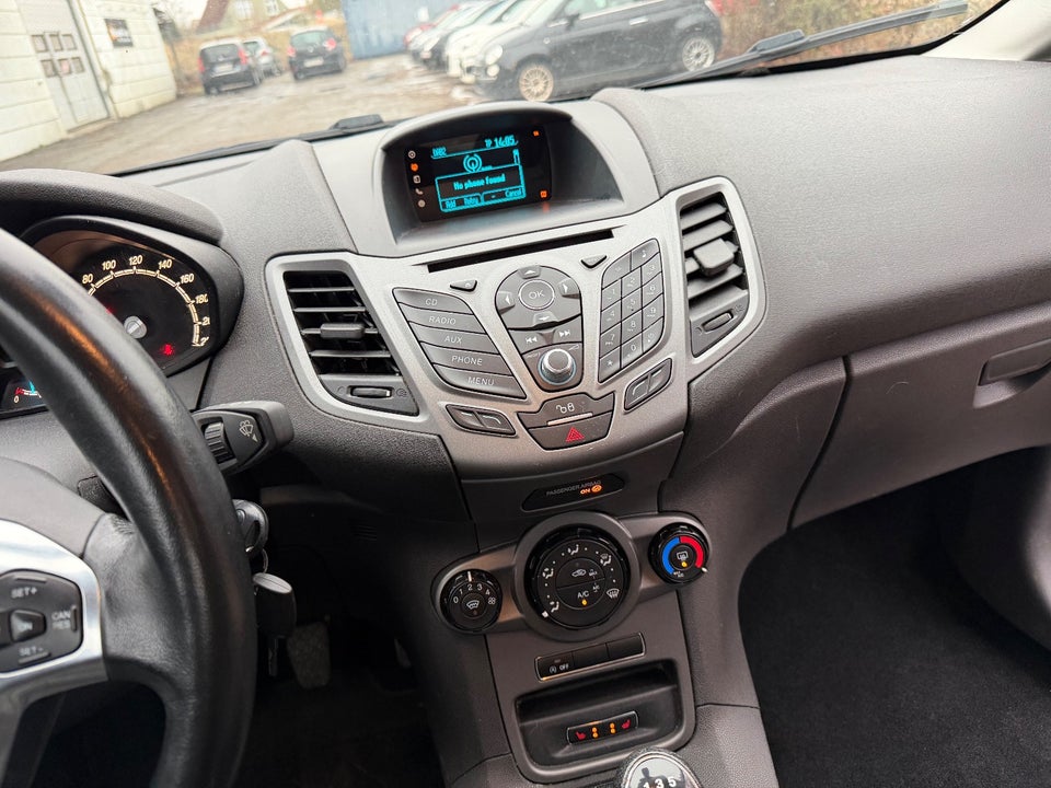 Ford Fiesta 1,5 TDCi 75 Titanium Van 5d