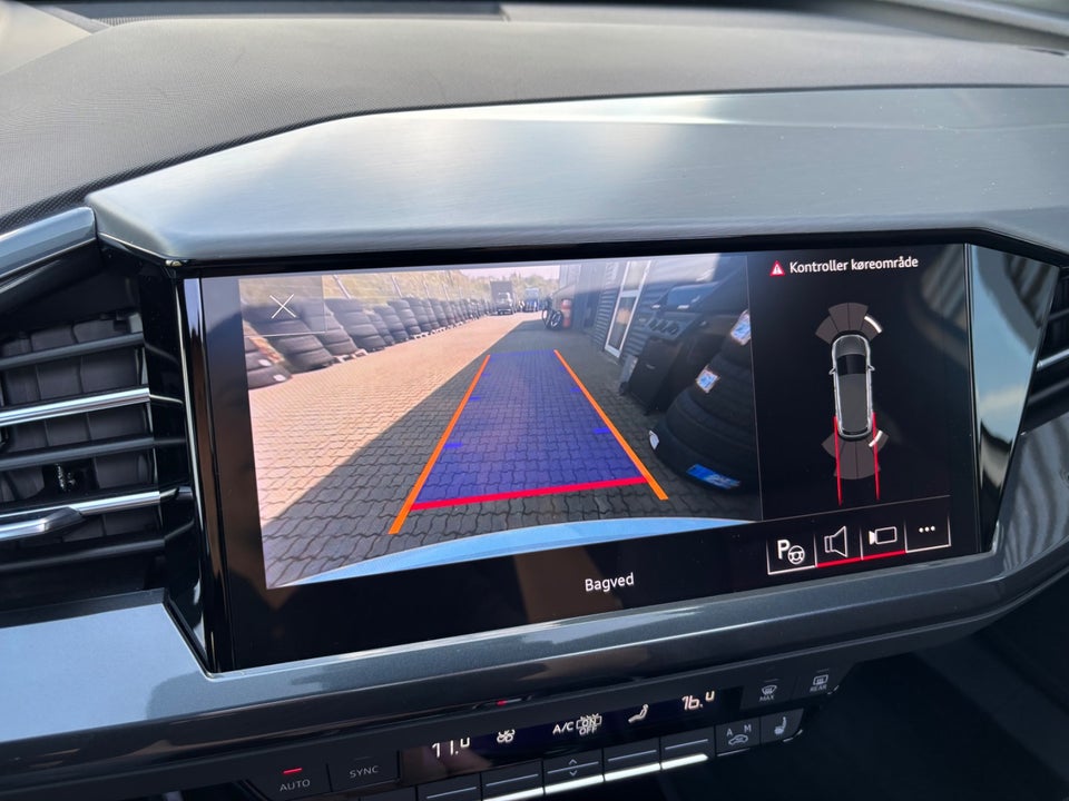 Audi Q4 e-tron 40 S-line 5d