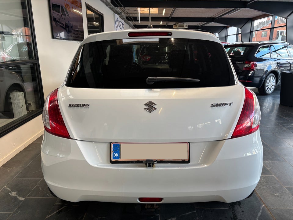 Suzuki Swift 1,2 Dualjet Fun 5d