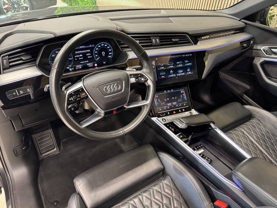 Audi e-tron 55 S-line Sportback quattro 5d