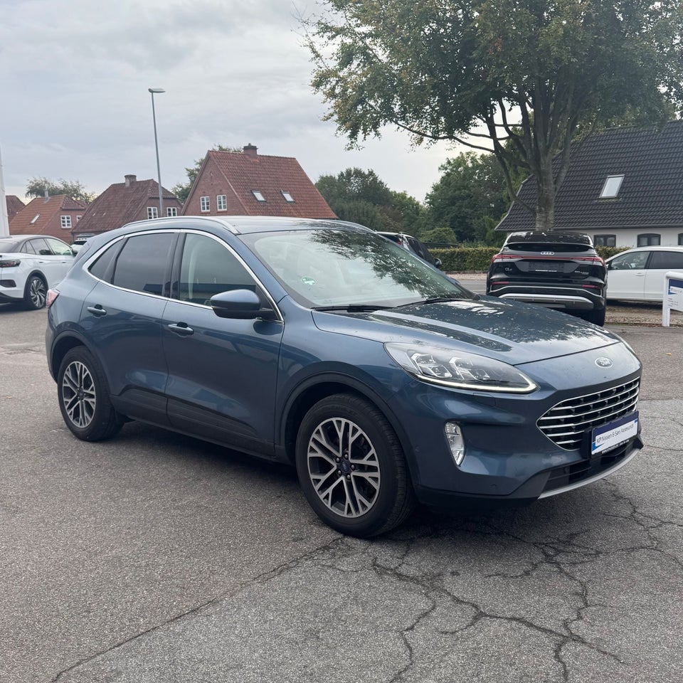 Ford Kuga 2,5 PHEV Titanium X CVT 5d