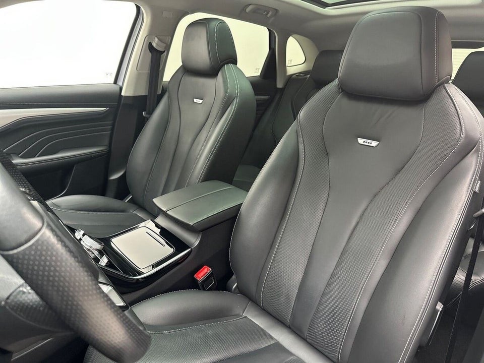 MG Marvel R Luxury 5d