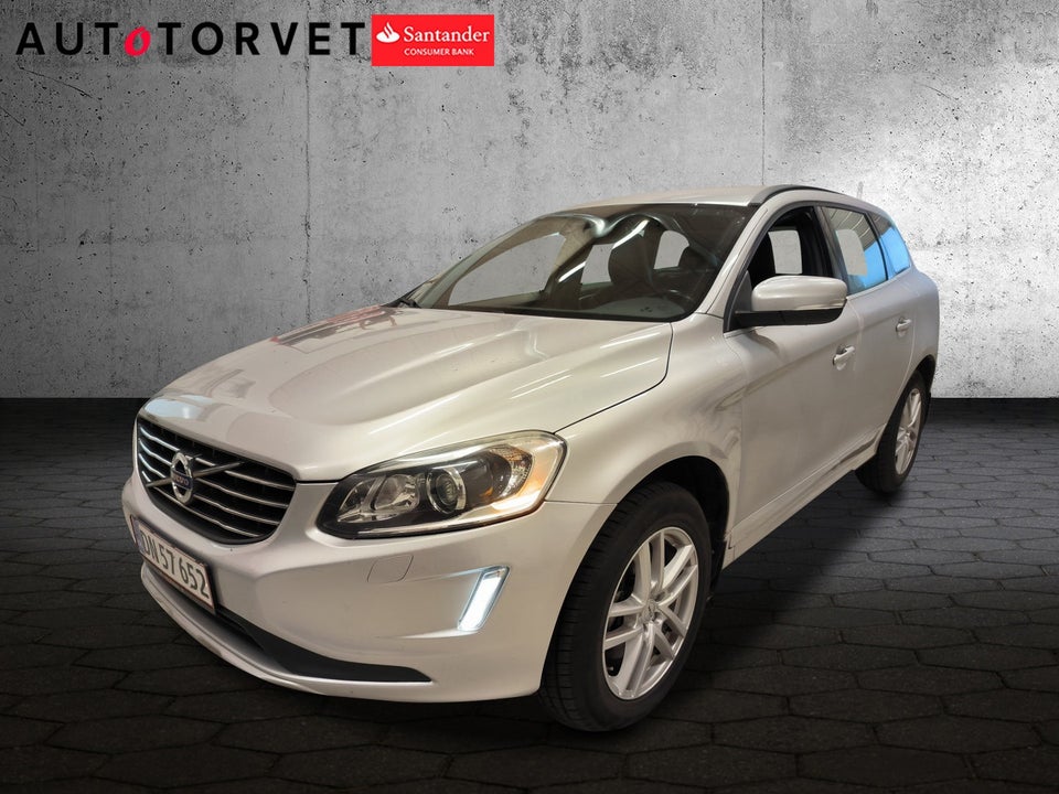 Volvo XC60 2,0 D4 181 Momentum 5d