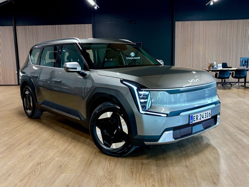 Kia EV9 76 Standard Range Upgrade RWD 7prs 5d