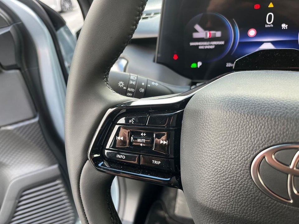 Toyota Urban Cruiser 61 Active 5d