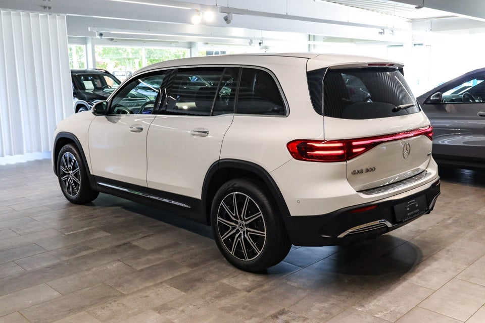 Mercedes EQB300 AMG Premium 4Matic 5d