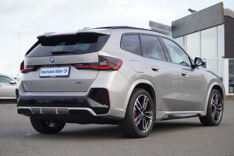 BMW iX1 xDrive30 M-Sport 5d