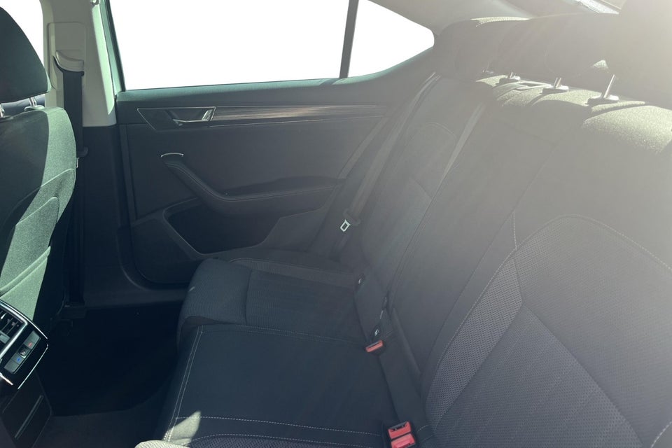 Skoda Superb 1,4 TSi iV Plus DSG 5d