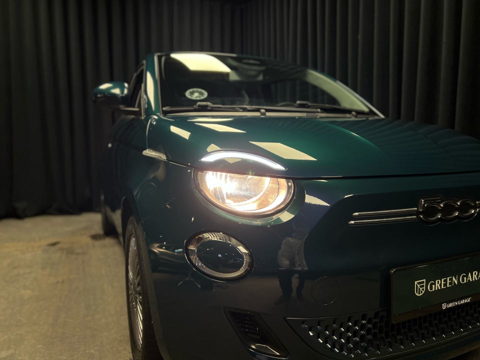 Fiat 500e 42 Icon 3d