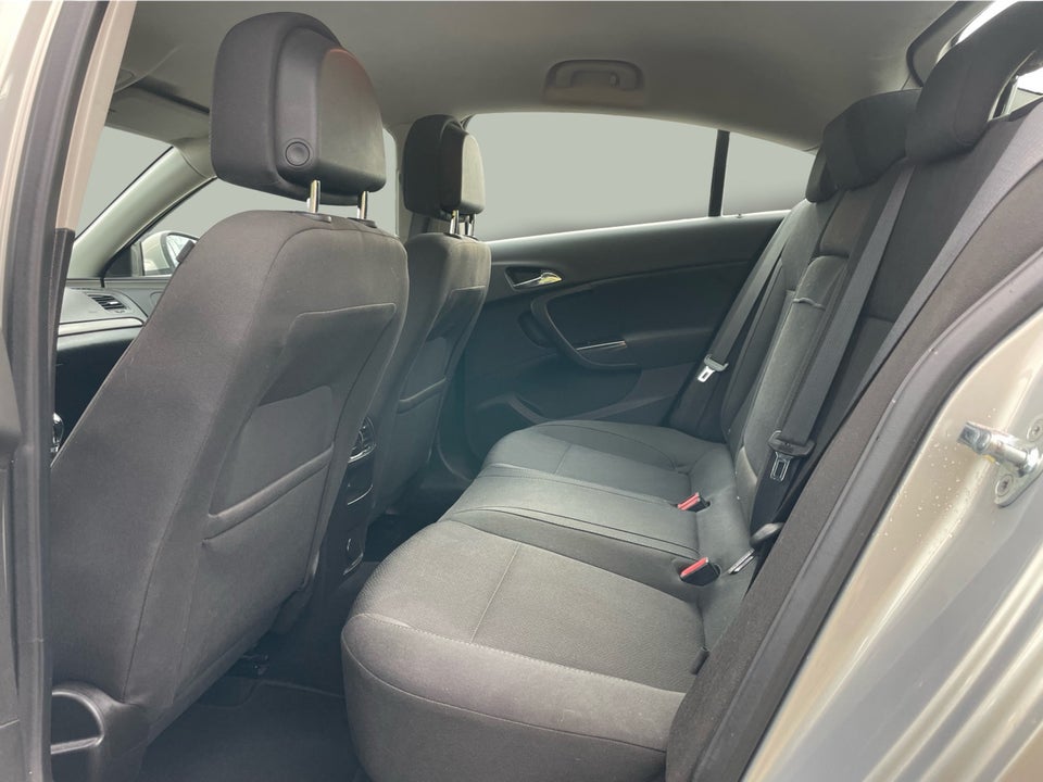 Opel Insignia 1,8 Cosmo 4d