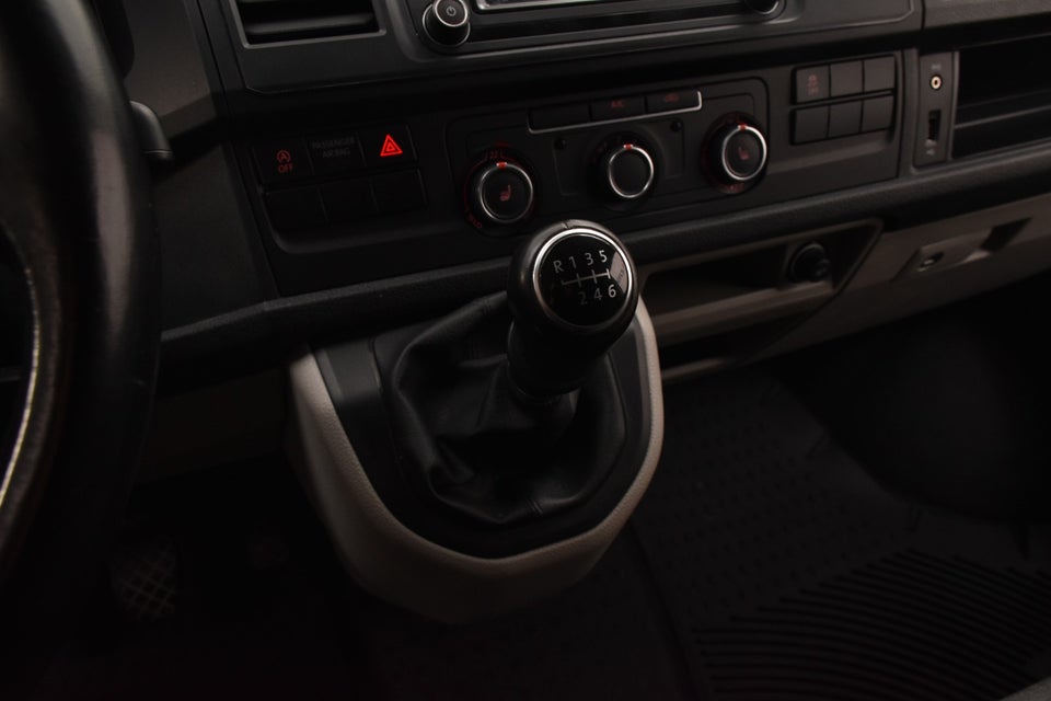 VW Transporter 2,0 TDi 150 Kassevogn 4Motion lang