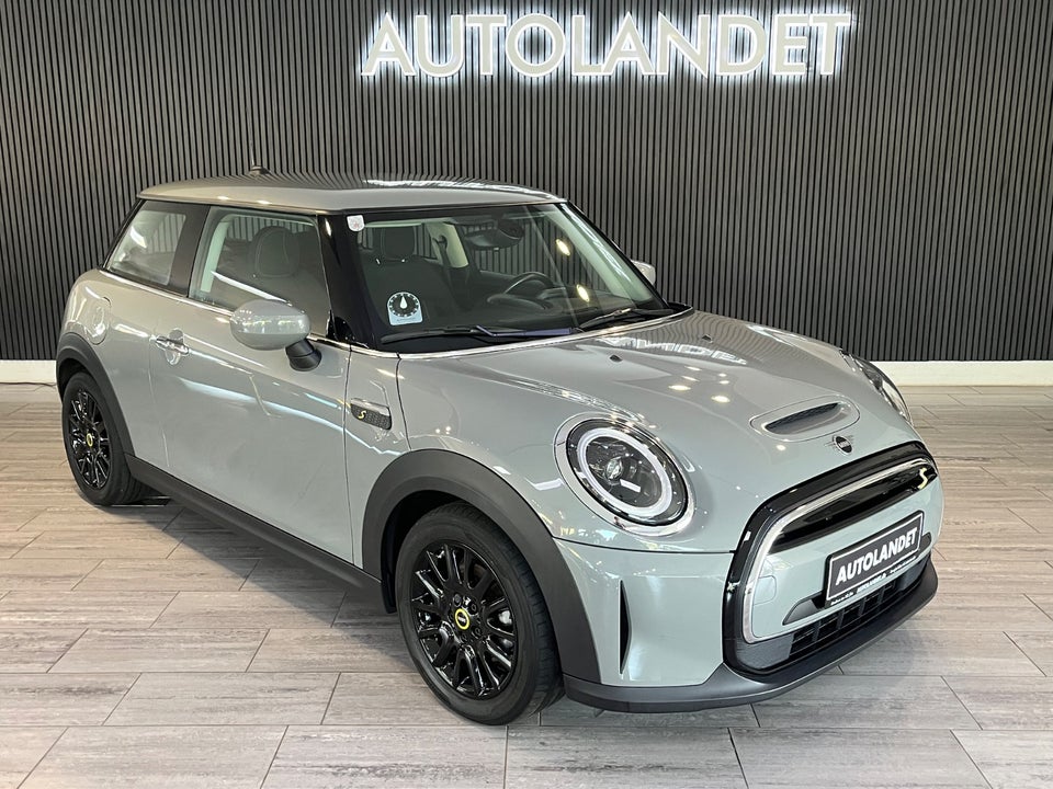 MINI Cooper SE Classic Trim 3d