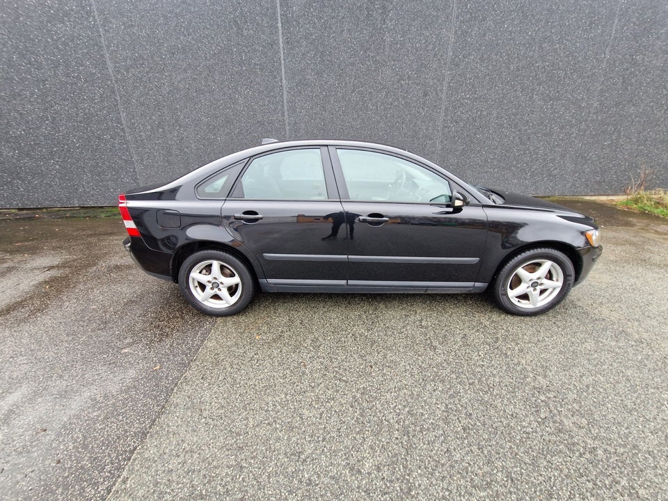 Volvo S40 1,8 Addition 4d