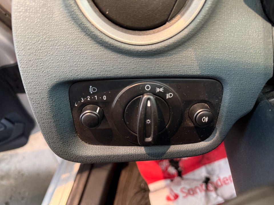 Ford Fiesta 1,6 Ti-VCT Titanium 5d