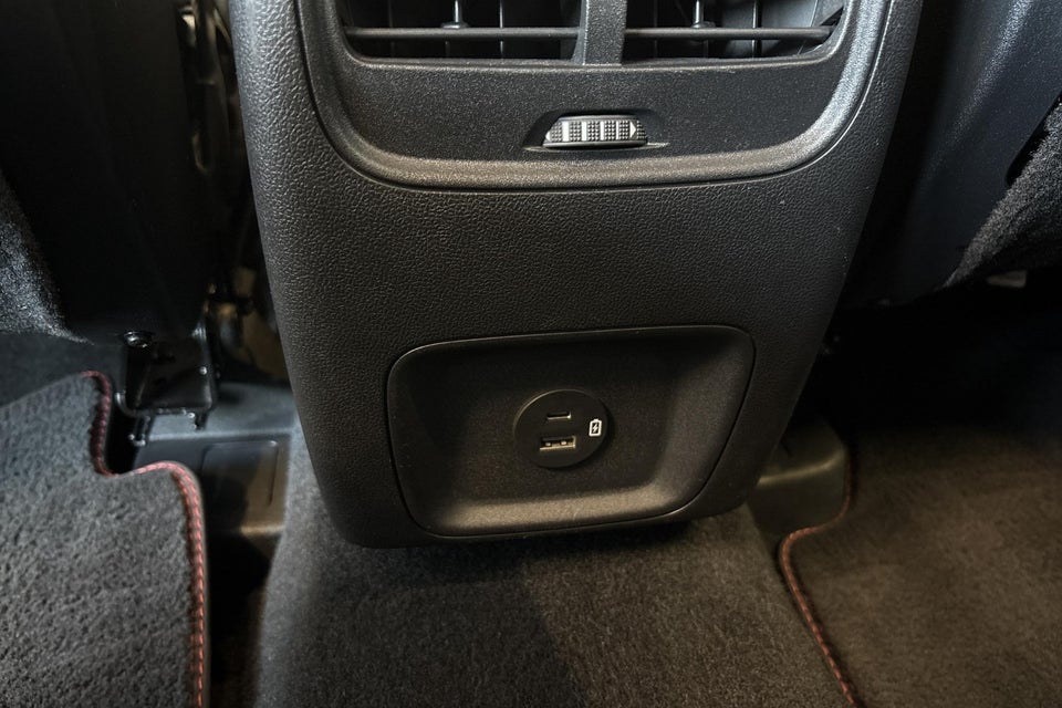 Ford Kuga 2,5 PHEV ST-Line X CVT 5d