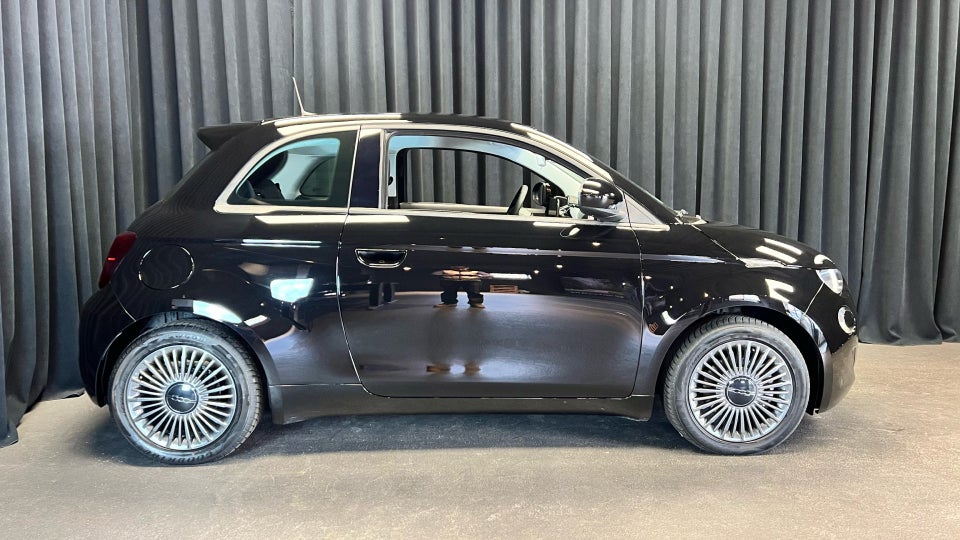 Fiat 500e 42 Icon 3d