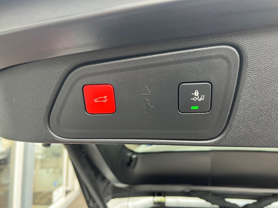 Peugeot 3008 1,6 Hybrid Allure Pack Limited EAT8 5d