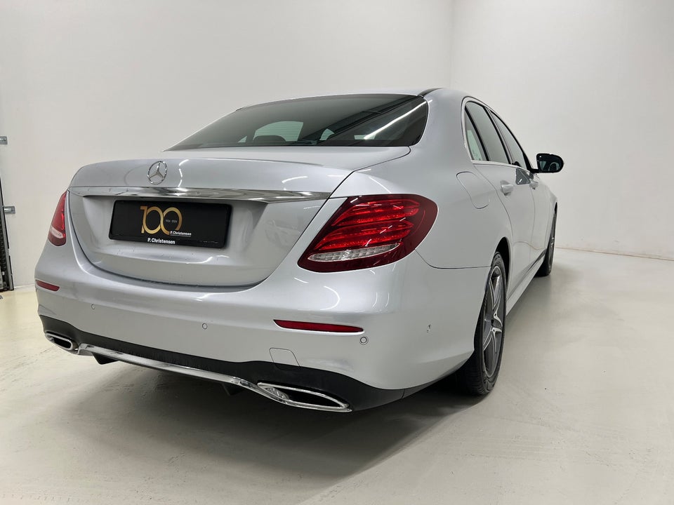 Mercedes E220 d 2,0 AMG Line aut. 4d