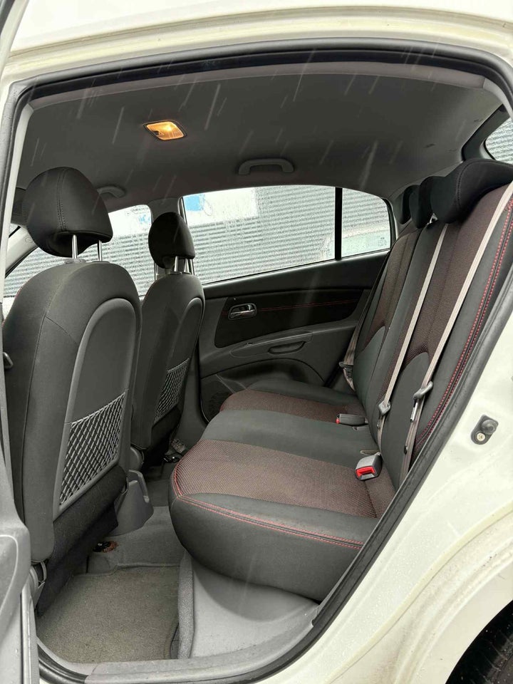 Kia Rio 1,4 Active 5d