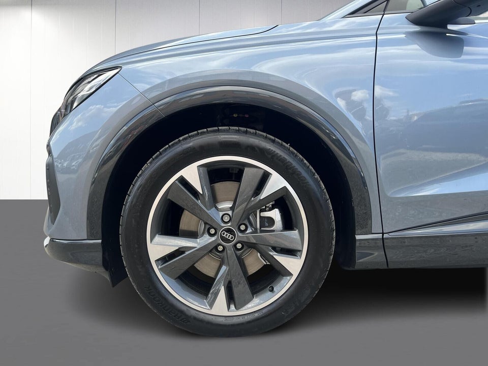 Audi Q4 e-tron 45 Progress quattro 5d