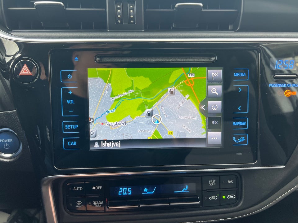 Toyota Auris 1,8 Hybrid H2 Selected Touring Sports CVT 5d