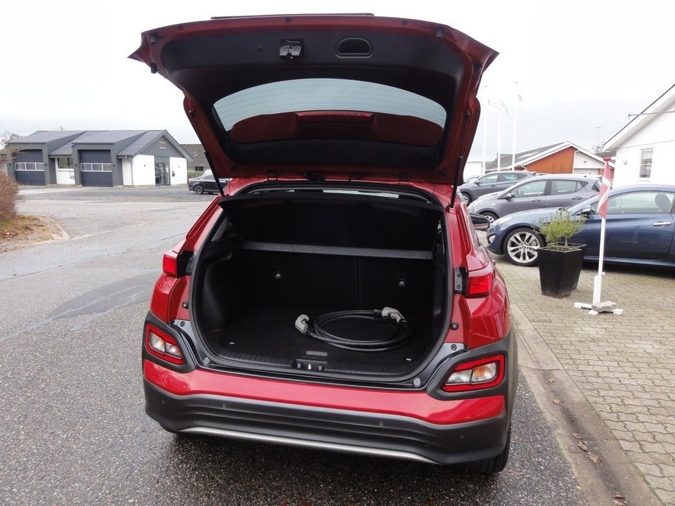Hyundai Kona 64 EV Premium 5d