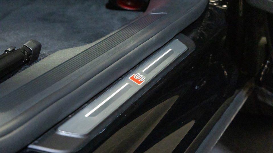 Audi Q4 e-tron 45 S-line 5d