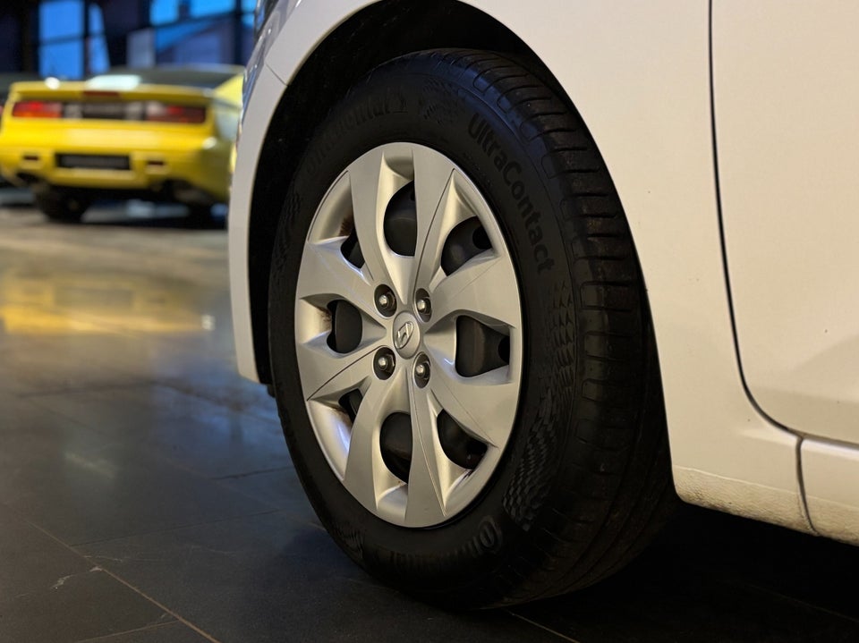 Hyundai i20 1,25 Vision 5d