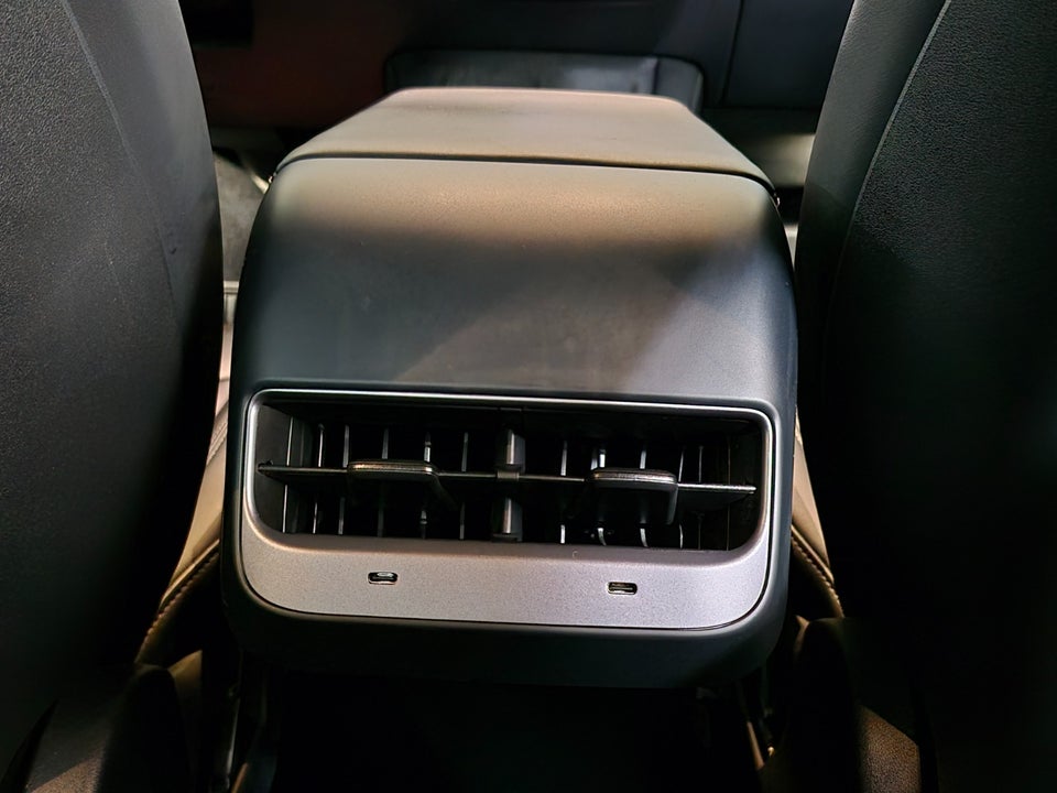 Tesla Model Y Long Range RWD 5d