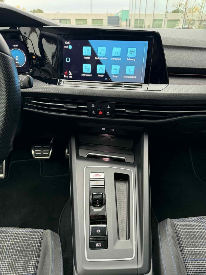 VW Golf VIII 1,4 GTE DSG 5d