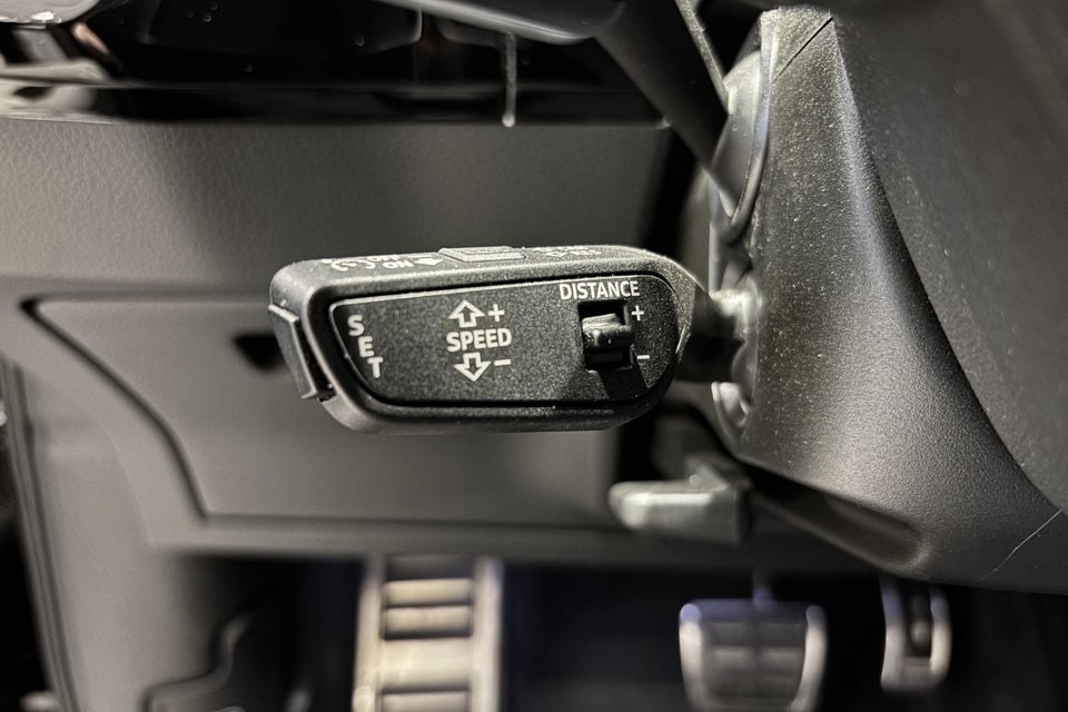 Audi Q8 e-tron 55 S-line quattro 5d