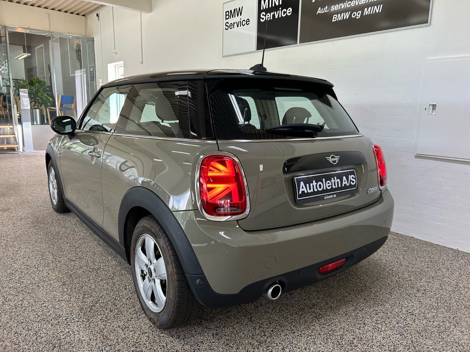 MINI Cooper 1,5 Essential aut. 3d