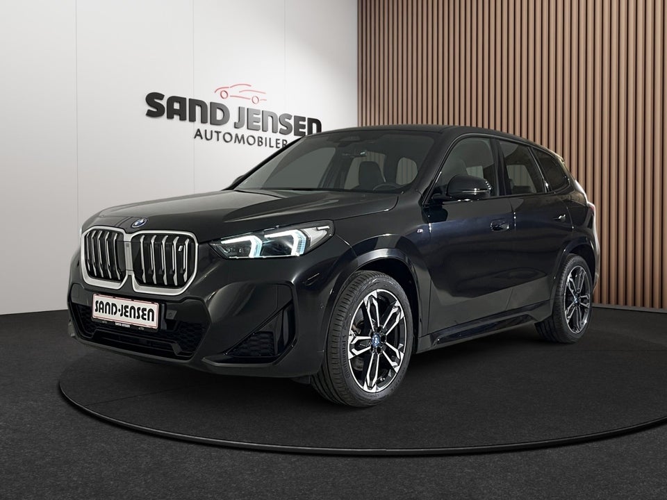 BMW iX1 xDrive30 M-Sport Premium 5d