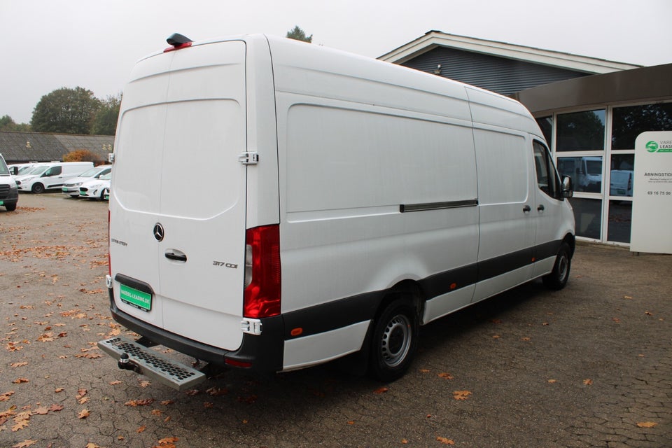 Mercedes Sprinter 317 2,0 CDi A3 Kassevogn aut. RWD