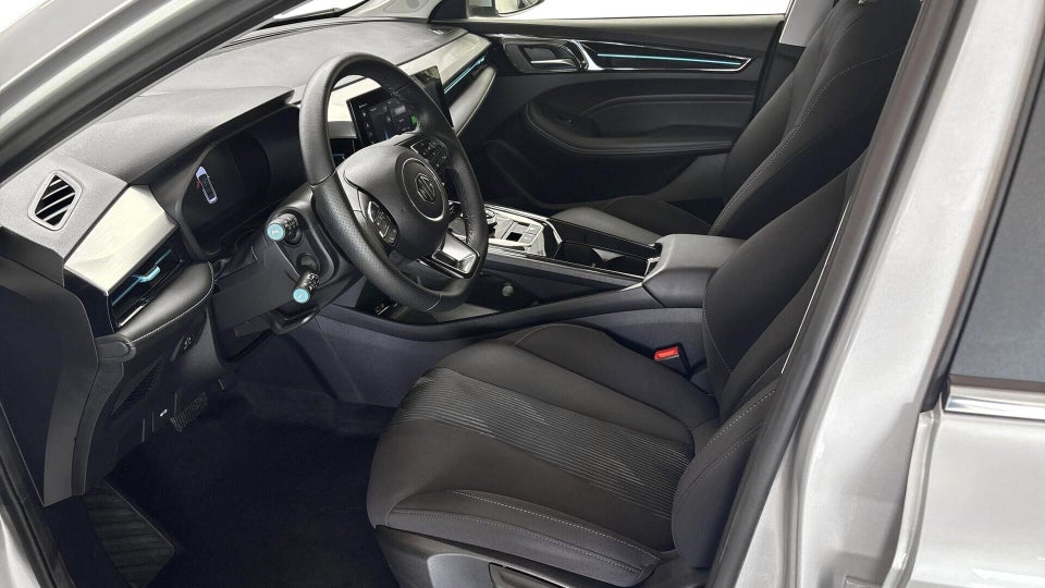 MG MG5 61 Comfort 5d