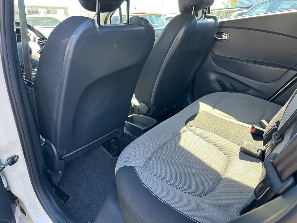 Renault Captur 0,9 TCe 90 Expression 5d