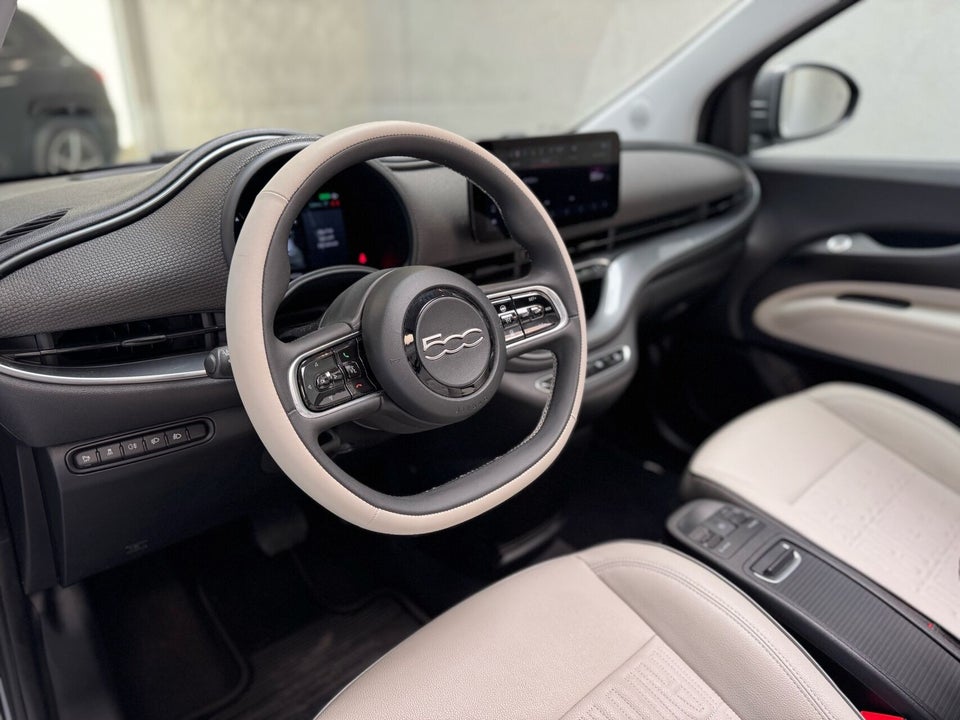 Fiat 500e 42 la Prima by Bocelli Cabrio 2d