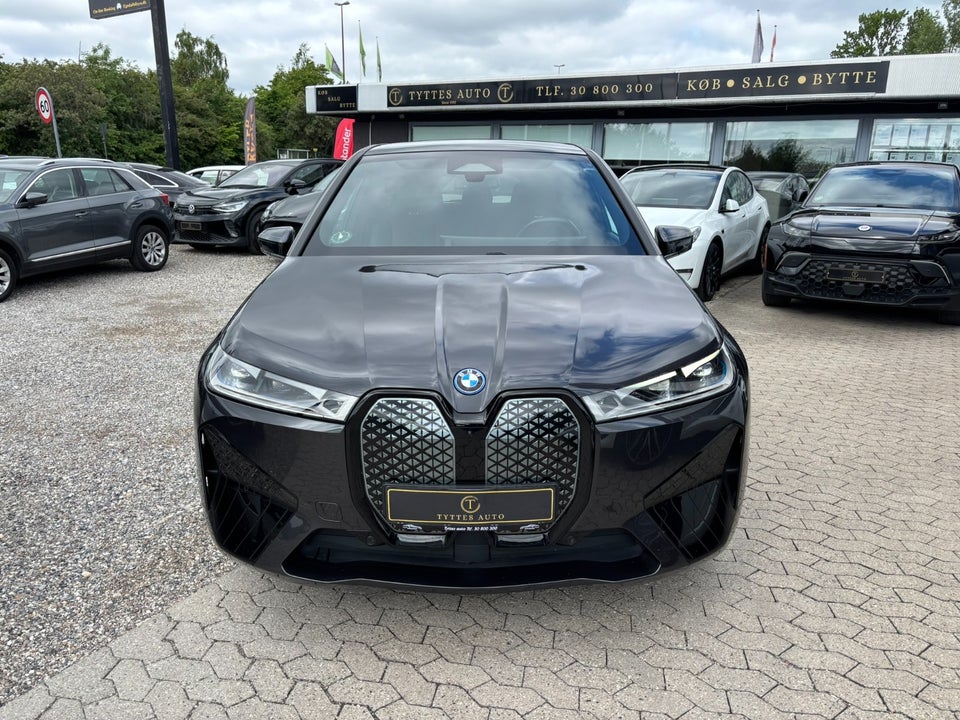 BMW iX xDrive40 Fully Charged 5d