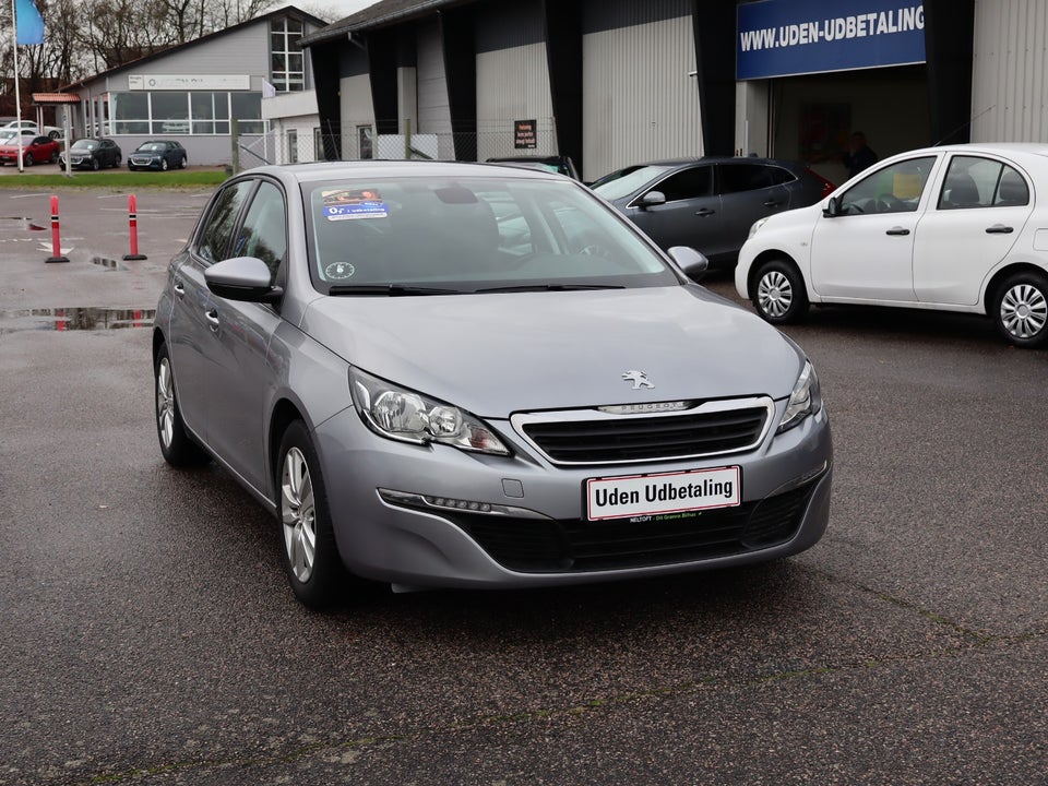 Peugeot 308 1,2 e-THP 110 Active 5d